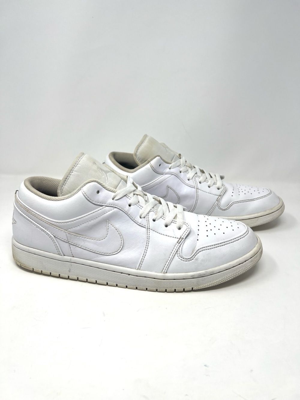 Nike Air Jordan 1 Low Triple White Leather Sneakers Mens Size 13